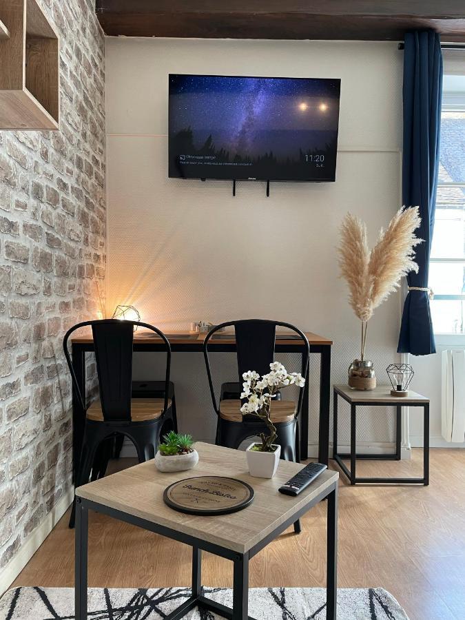 Cosy Studio - 50M Du Loing - Hyper-Centre 모레쉬르루앙 외부 사진
