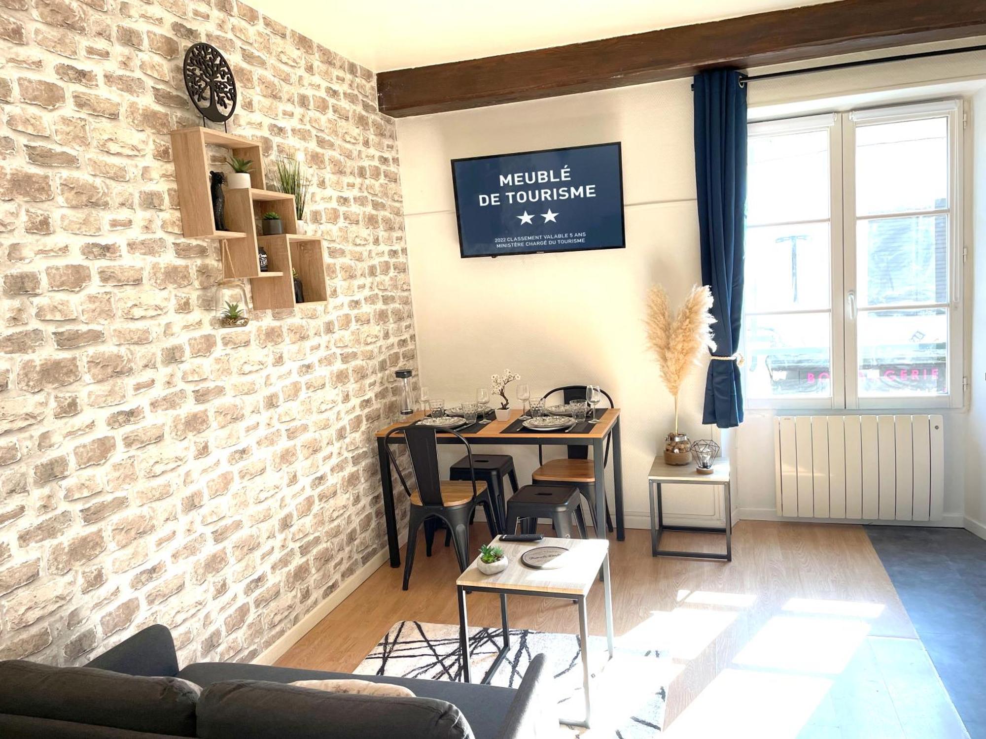 Cosy Studio - 50M Du Loing - Hyper-Centre 모레쉬르루앙 외부 사진